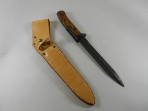 VZ58 BAYONET WITH LEATHER SCABBARD