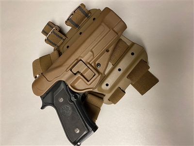 USGI BLACKHAWK LEG HOLSTER FOR BERETTA 92 PISTOL.