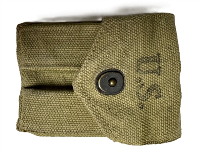 COLT 45 PISTOL WWII USED POUCH WITH 2 USED MAGAZINES.