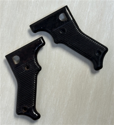 MG42/MG3 PLASTIC PISTOL GRIPS. NEW OLD STOCK.
