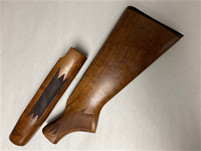 ORIGINAL FACTORY MOSSBERG 500 WOOD STOCK SET WITH EARLY BUTPLATE.