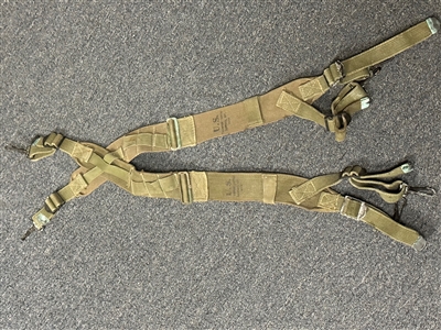US GI WWII O.D. SUSPENDERS 1945 DATED. USED GOOD.