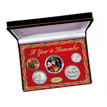 Colorized Santa JFK Half Dollar and 2017 Penny, Nickel, Dime and Quarter Coin Set in Display Box