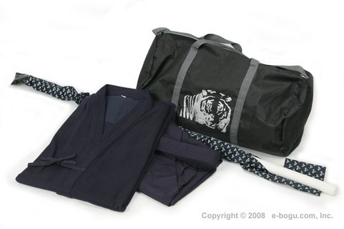 Light Weight Keikogi/Hakama Set with Shinai, Shinai Bag, and Budo Bag