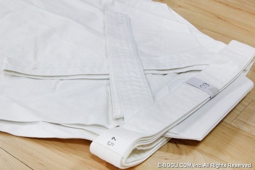 Super Light Weight Cotton WHITE Hakama ( less than 1kg)