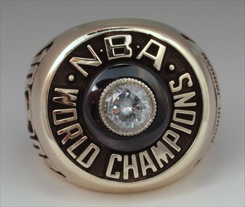 1982 Los Lakers NBA "World Champions" 10K Gold Ring