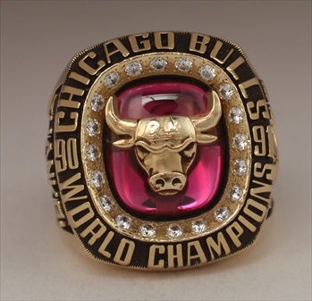 1991 Chicago Bulls NBA World Champions "Thanks MJ" 14K Gold Ring.