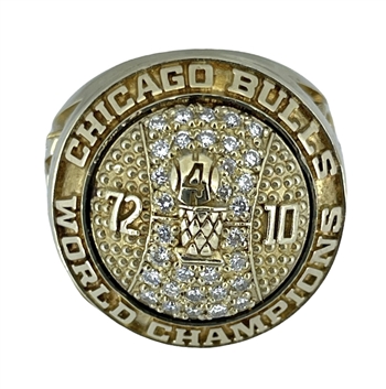 Michael Jordan 1996 Chicago Bulls NBA Champions 14K Gold & Diamond Ring with Wood Presentation Box!