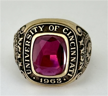 1961-62 Cincinnati Bearcats MVC Champions 10K Gold NCAA Basketball Ring