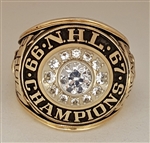 1966-67 Chicago Blackhawks NHL Champions 10K Gold Ring!