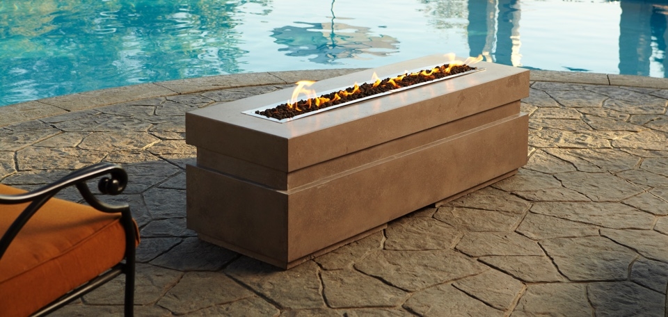 Outdoor Lifestyle Gas Linear Firepit Plaza