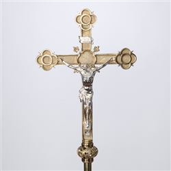 CCG-127    PROCESSIONAL CROSS WITH SILVER CORPUS