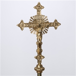 PROCESSIONAL CROSS WTH BRASS CORPUS AND RAYS