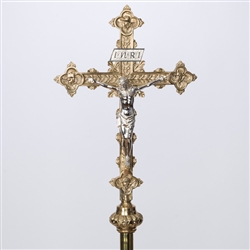 PROCESSIONAL CROSS WITH SILVER CORPUS