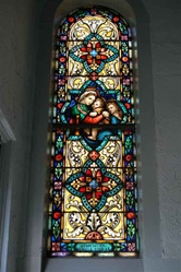 SG-433, Madonna and Child Stained Glass Window