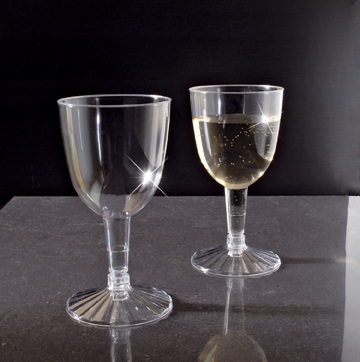 Emi-Yoshi Disposable Plastic Wine Glasses