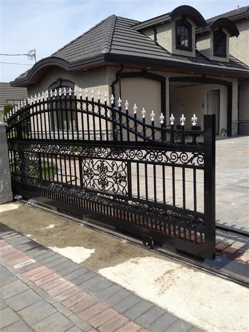 Classical Aluminum sliding gate