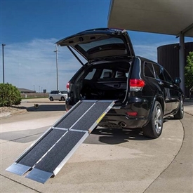 Prairie View SUITCASE® Trifold Ramp