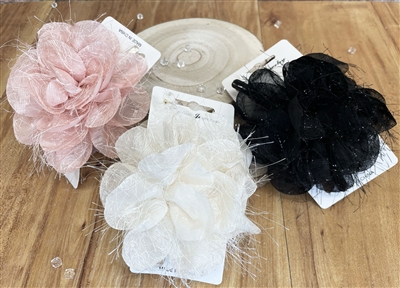 Mixed colour flower hair clamp