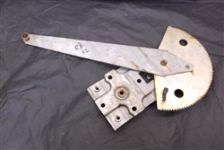 XJ6 XJ12 Front Window Regulator - Right BD44034