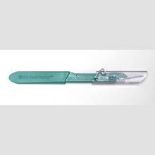 Aspen Bard-Parker Protected Disposable Scalpels, Size 11, Sterile, 10/box, 10 box/case. MFID: 372611