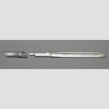 Aspen Bard-Parker Protected Blade System, Size 3L, Metal Handle, 5/case. MFID: 374031