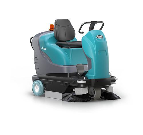 New Tennant S680 Compact Battery Ride-On Sweeper