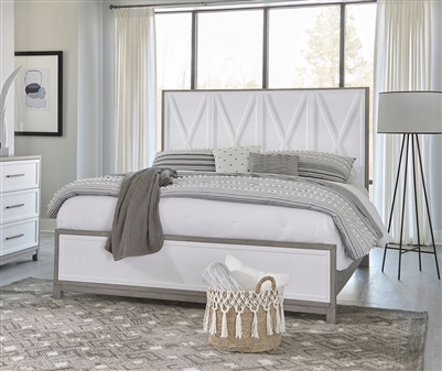 Palmetto Heights Panel Bed in Two Tone Shell White and Driftwood Finish by Liberty Furniture - 499-BR-QPB