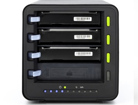 Data Robotics DR04DD10 Drobo 4 Bay USB 2.0 & FireWire 800 Fully Automated  SATA Robotic Storage Array plus DroboShare NAS