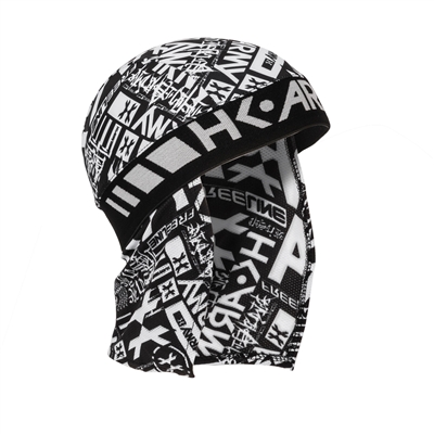 â€‹Constructed from 4-way stretch material, the Skull Wrap features a micro-mesh back back that releases heat, as well as an elastic headband absorbs, wicks, and quickly evaporates moisture to keep you cool on and off the field.