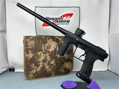 This listing is for a pre-owned Planet Eclipse Etha2 electronic paintball marker. This marker was traded in at our shop. The marker has some cosmetic wear, but it still shoots great and has no performance issues.