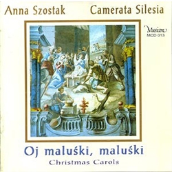 The collection of carols featured on this CD can be described as canonical. It comprises twenty three carols; alongside the hugely popular ones there are several that are less known. The arrangements presented by the Camerata Silesia