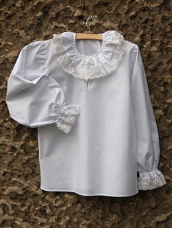 The "stroj krakowski" or Krakow Costume is a favorite among the various regional costumes of Poland. The women wear white shirts with broad sleeves and collars rich with sequins, embroidery.