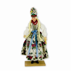 These traditional Polish dolls are completely handmade. Notice the fine attention to detail and workmanship.