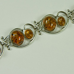 Classic Amber Bracelet