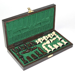 &#8203;Beautiful hand crafted wooden chess set. Pieces have felt bottoms. Box size closed is approx 10.5" x 5.25" x 1.75".&#8203;