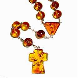 A legend from the Polish region of Kurpie has it that amber is human tears from the times of the forty-day rain. A gift of Amber is even more special. It is a gift of sunlight, life, and love.