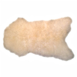 Wonderfully soft and luxurious natural long-nap sheepskin in off-white color.  Extra long nap, the kind you want to sink your fingers into.  From Zakopane Poland.