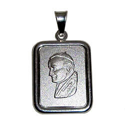 Beautiful Polish Sterling silver (.925) medallion of Pope John Paul II made in Krakow, Poland.  Engraveable on the back.