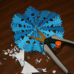 Learn to make a traditional Wycinanki Paper Cutting! <br> The class is 1.5hours long, all materials are provided. <br> Teacher is Joan Bittner