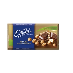 A synonym of exquisite taste and top-grade chocolate products.  This is a great milk chocolate candy bar with delicious hazelnuts!