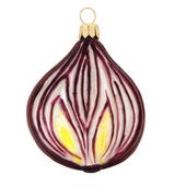 The realism of this flavorful ornament is sure to bring you to tears! Our purple onion half is carefully crafted from glass in Poland by skilled artisans. Measuring 2¾" tall, this onion ornament is deliciously glazed in purple and pearl white, with a hint