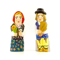 Hand carved and painted, our little couple is dressed in Goral costume from southern Poland.