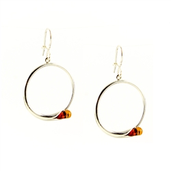 Stylish set of hoop earrings.