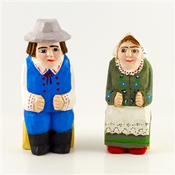 Hand carved and painted by folk artist Tadeusz Lesniak, our little couple is dressed in Rzeszow costume from southeastern Poland.