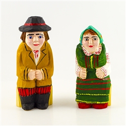 Hand carved and painted by folk artist Tadeusz Lesniak , our little couple is dressed in Kurpie costume from northeastern Poland.