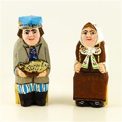 Hand carved and painted by folk artist Tadeusz Lesniak , our little couple is dressed in Warminski costume from northeastern Poland.