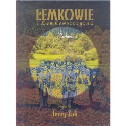 Polish language color album highlighting Lemko culture, history and traditions that have left their mark on the Beskid region of Poland.  In particular their contributions to the folk arts is highlighted.