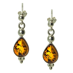Honey Amber Teardrop Earrings. Size Approx 1" x .4".
&#8203;Amber is soft, only slightly harder than talc, and should be treated with care.