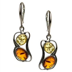 Amber (Bursztyn in Polish) is fossilized tree sap that dates back 40 million years. It comes from all around the world, but the highest quality and richest deposits are found around the Baltic Sea.